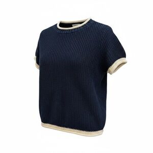 Fore Short Sleeve Knit top in Navy with beige trim. Women’s Xsmall